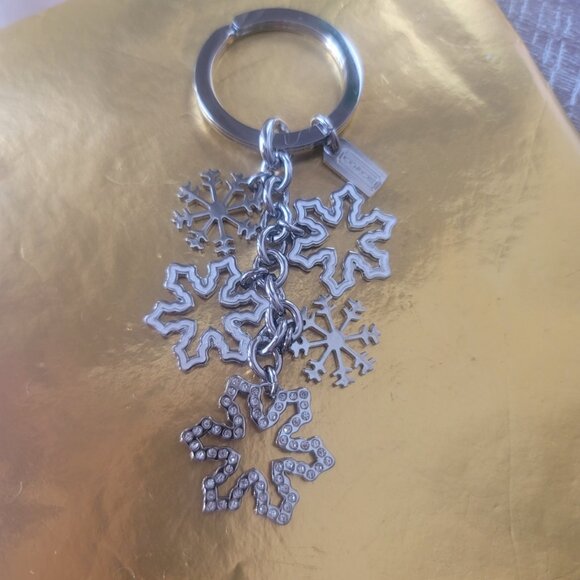 COACH - Multi Snowflake Keychain with Crystals (Brand New) Gift box included. - Picture 7 of 8